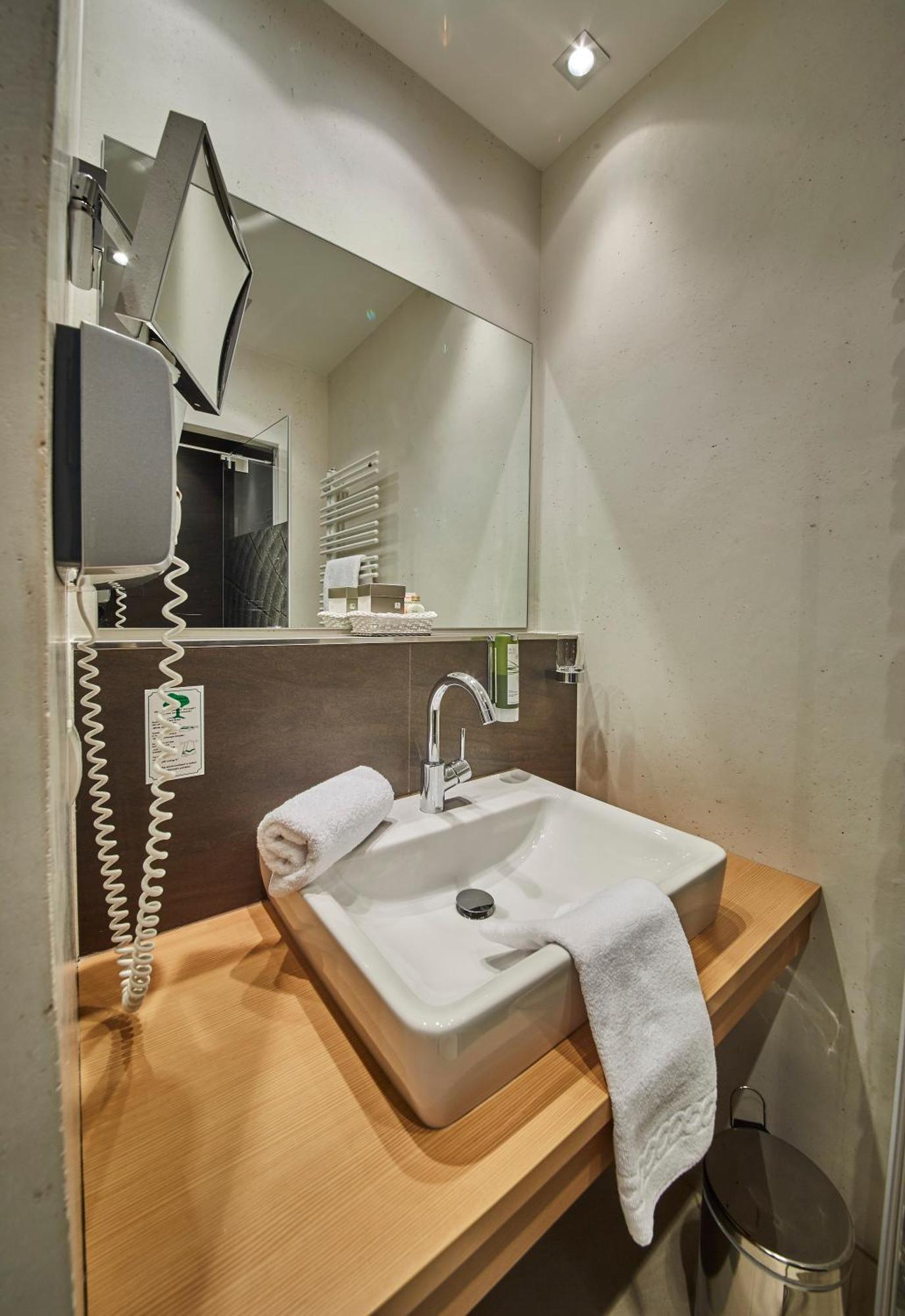 Hotel Hasenauer 4 Sterne Superior Σάαλμπαχ-Χίντεργκλεμ Δωμάτιο φωτογραφία